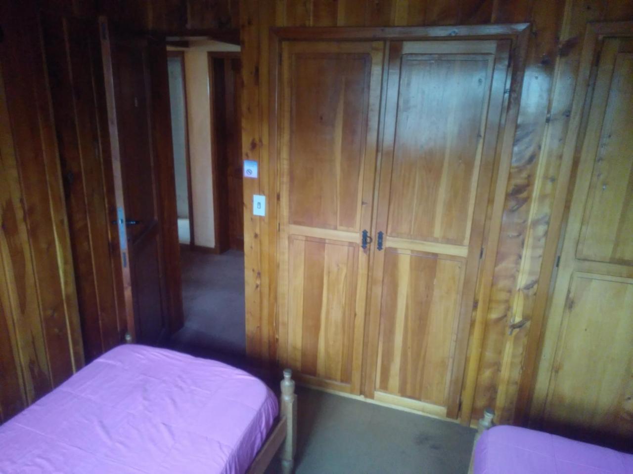 Universal Traveller's Hostel San Carlos de Bariloche Eksteriør billede